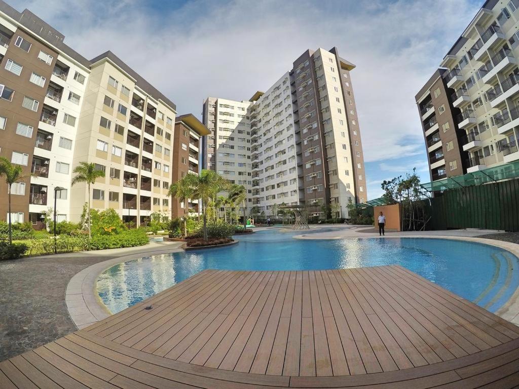 Апарт готель Avida Atria T2-F ,5Mins To Festive Walk And 4 Mins To Iloilo Convention Center Екстер'єр фото
