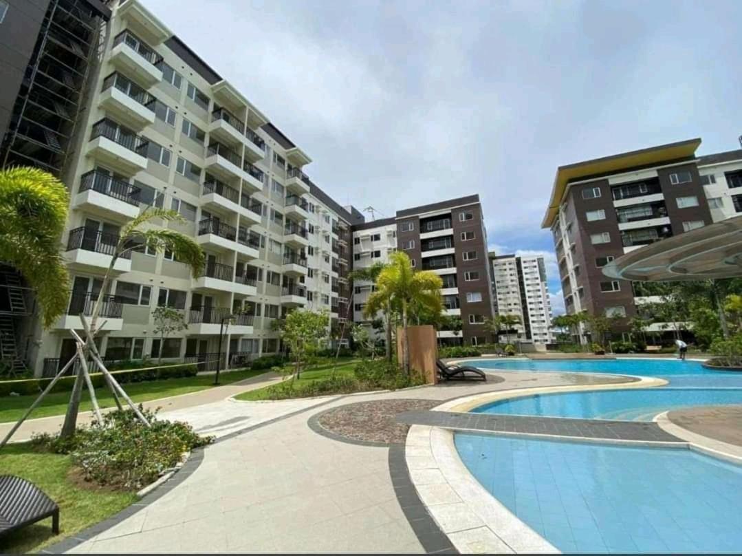Апарт готель Avida Atria T2-F ,5Mins To Festive Walk And 4 Mins To Iloilo Convention Center Екстер'єр фото