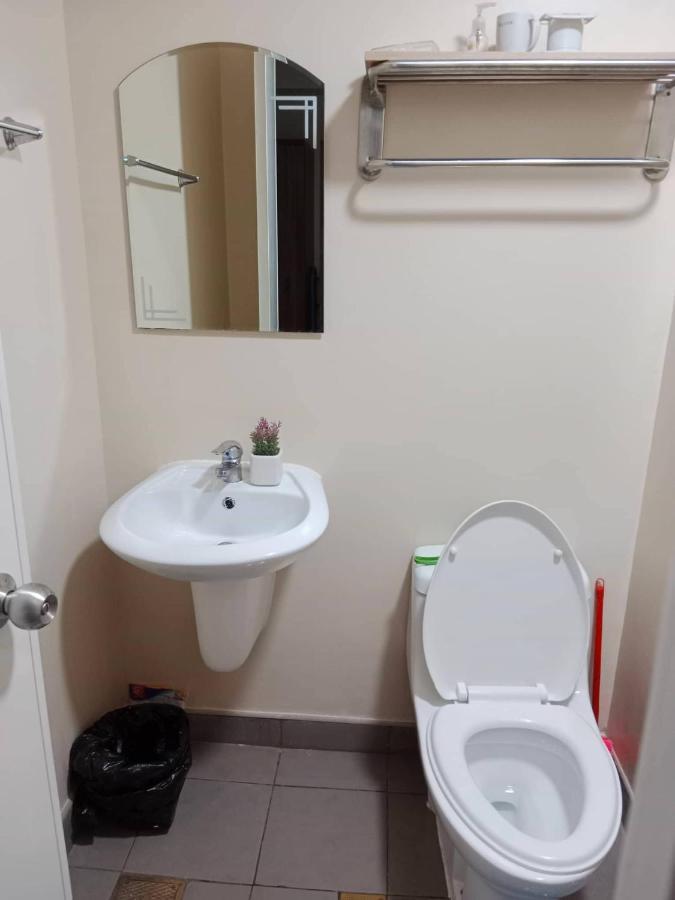 Апарт готель Avida Atria T2-F ,5Mins To Festive Walk And 4 Mins To Iloilo Convention Center Екстер'єр фото